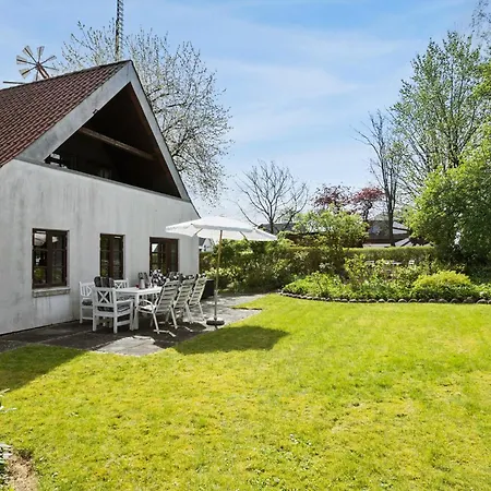 3 Bedroom Lovely In *